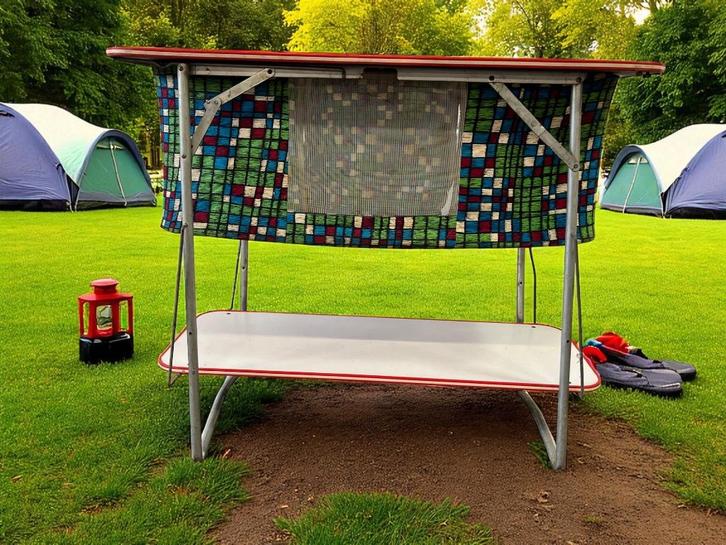 vintage inklapbare camping tafel / kampeertafel, Caravans en Kamperen, Kampeermeubelen, Ophalen of Verzenden