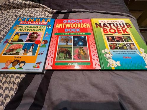 Kinderencyclopedie in vraag en antwoord + 2 andere., Boeken, Kinderboeken | Jeugd | onder 10 jaar, Zo goed als nieuw, Non-fictie
