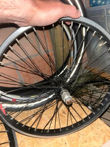 Fietswielen beschikbaar voor biedingen