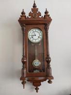 Oude  hang klok, Antiquités & Art, Antiquités | Horloges, Enlèvement ou Envoi
