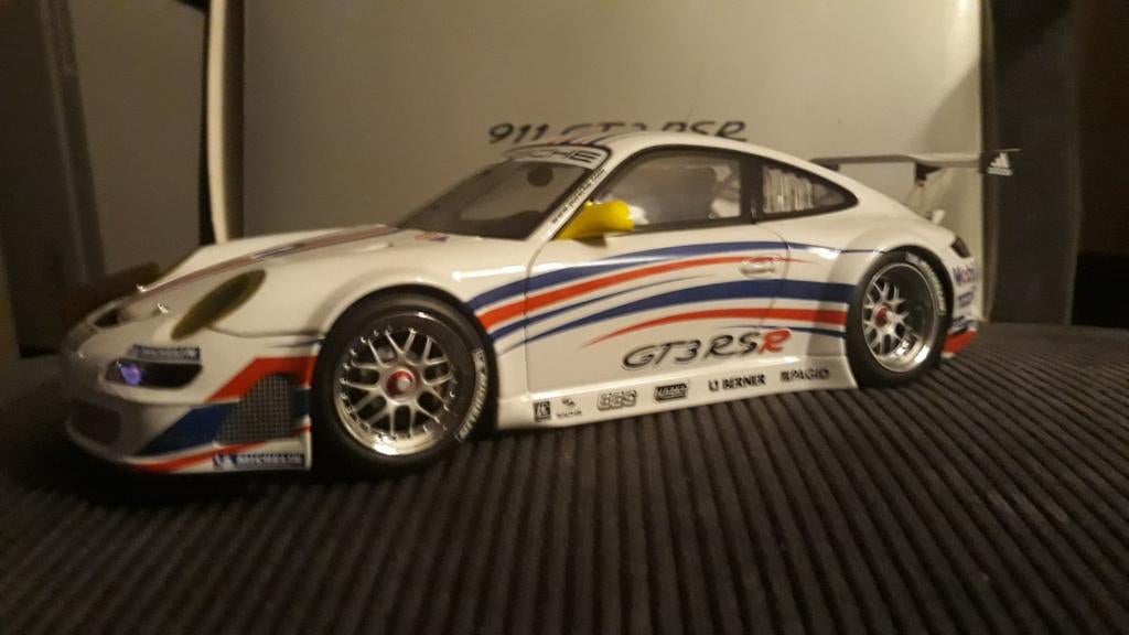 Dealer Minichamps Porsche 911 997 GT3 RSR, Hobby en Vrije tijd, Modelauto's | 1:18, Zo goed als nieuw, Auto, MiniChamps, Ophalen of Verzenden