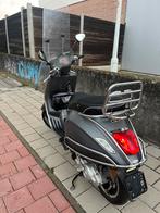 Vespa sprint, Fietsen en Brommers, Scooters | Vespa, Ophalen of Verzenden, Zo goed als nieuw, Klasse A (25 km/u)