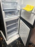 Beko grijze koelkast, Nieuw, 100 tot 150 liter, Met vriesvak, 160 cm of meer