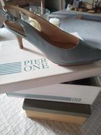 leder m42, Kleding | Dames, Schoenen, Ophalen of Verzenden, Zo goed als nieuw