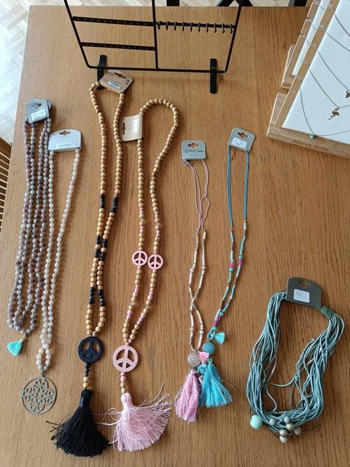 Bijoux ( colliers, boucles d'oreilles, bracelets...), Handtassen en Accessoires, Kettingen, Nieuw, Overige materialen, Overige kleuren