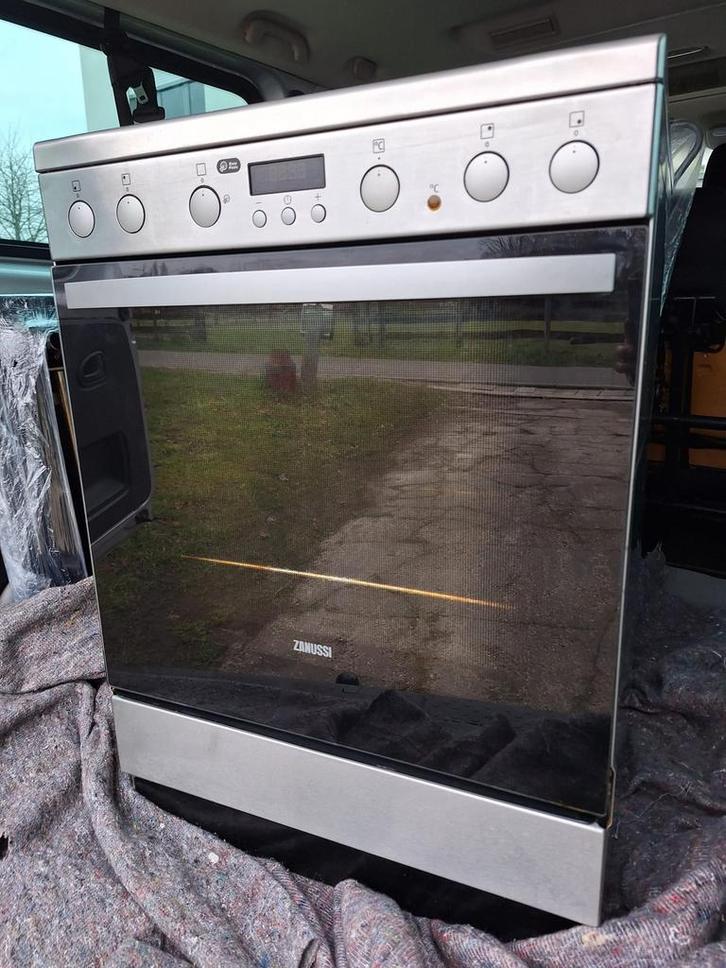 Cuisinière, Electroménager, Cuisinières, Comme neuf, Enlèvement