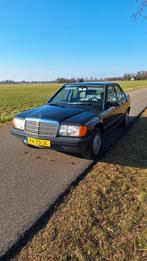 Mercedes 190E benzine zwart schuifdak, Auto's, Mercedes-Benz, Automaat, 4 deurs, Achterwielaandrijving, 4 cilinders