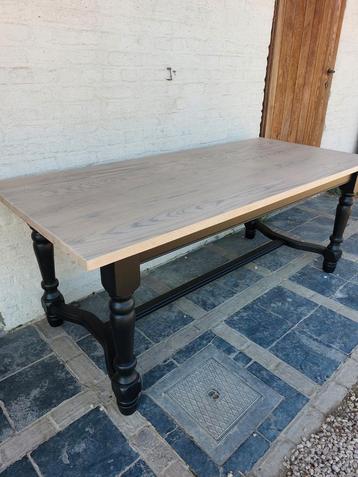 Robuuste eettafel, Huis en Inrichting, Ophalen, Zo goed als nieuw
