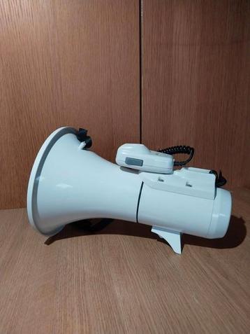 Megafoon Toa  beschikbaar voor biedingen