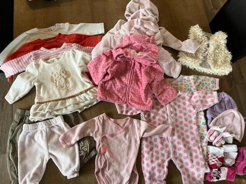Pakket kledij meisje winter maat 50/56 (21 stuks), Kinderen en Baby's, Babykleding | Baby-kledingpakketten, Gebruikt, Maat 56