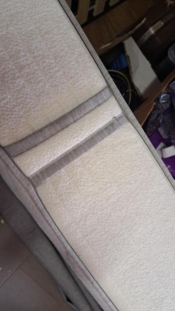 matelas 90 x 200 cm (21 cm épaisseur) beschikbaar voor biedingen