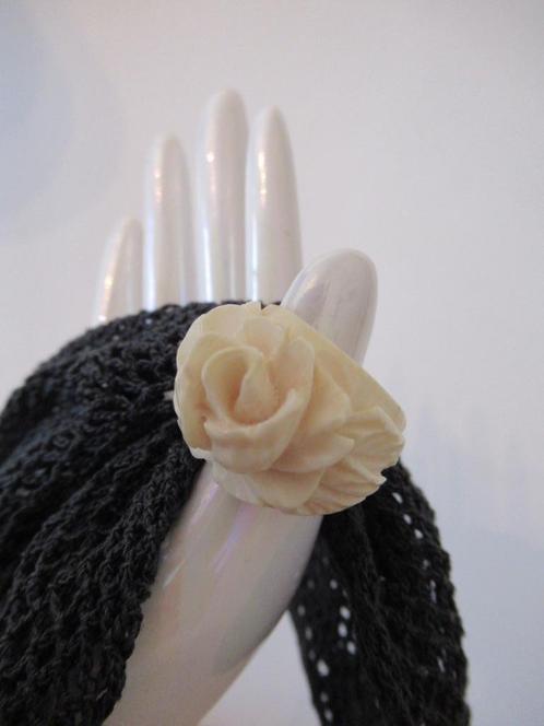 ring-hoorn-been-runderbot-boho-handgesneden-jaren60-VINTAGE, Handtassen en Accessoires, Antieke sieraden, Ring, Ophalen of Verzenden