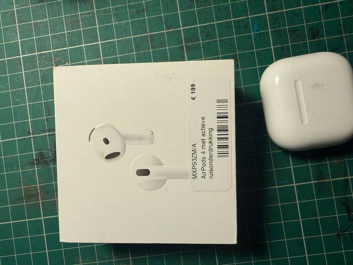 Airpods 4, Telecommunicatie, Mobiele telefoons | Oordopjes, Zo goed als nieuw, In gehoorgang (in-ear), Bluetooth, Ophalen of Verzenden