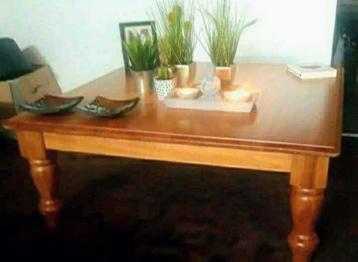 Massief Teak houten salontafel  beschikbaar voor biedingen