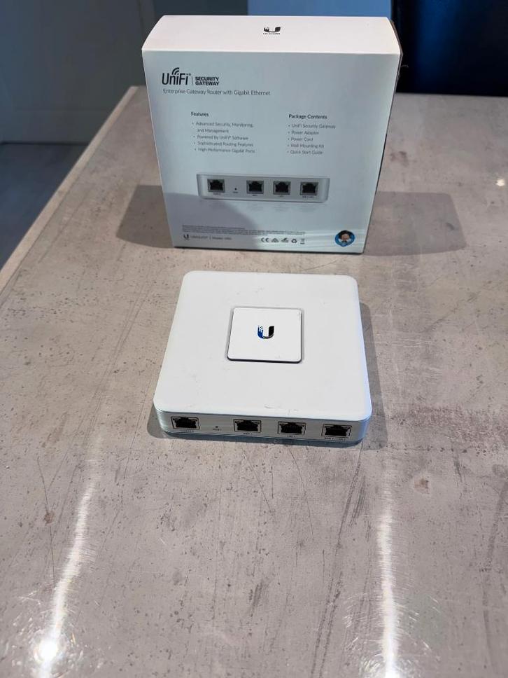 Ubiquiti Unifi USG UniFi Security Gateway, Informatique & Logiciels, Routeurs & Modems, Comme neuf, Routeur, Enlèvement