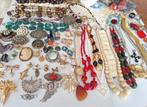 Grote lot antieke en vintage sieraden in 1koop meer dan 100, Verzenden