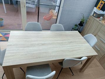 Ensemble de meubles pour un intérieur moderne  beschikbaar voor biedingen