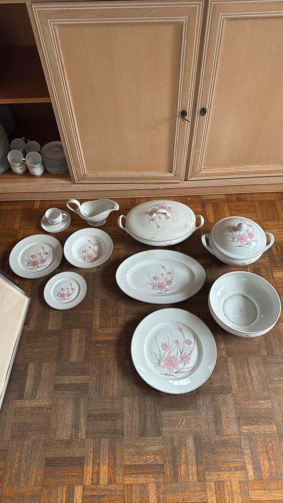 Service complet en porcelaine de Limoges – Lafarge, Antiek en Kunst, Antiek | Servies compleet, Ophalen
