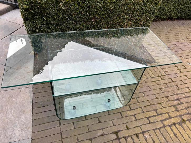 Table TV en verre, Maison & Meubles, Tables | Tables de salon, Comme neuf, Verre, Enlèvement