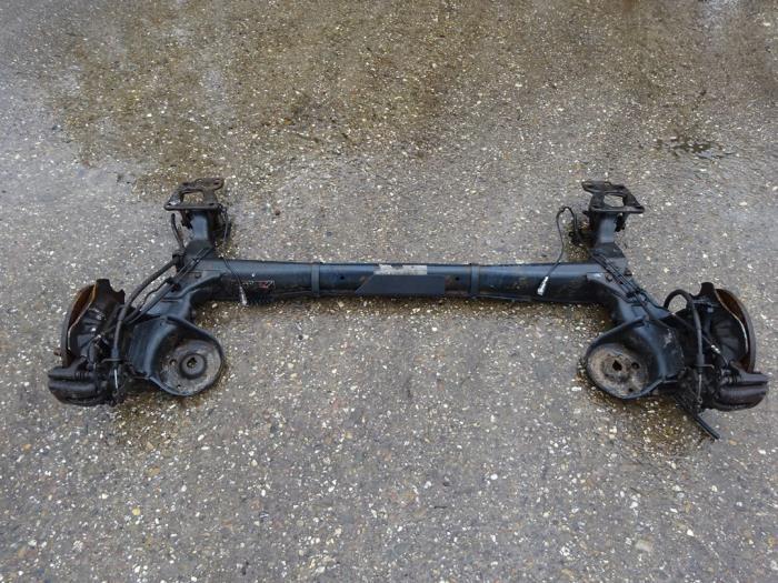 Achteras voorwielaandrijving van een Peugeot Partner, Auto-onderdelen, Remmen en Aandrijving, Peugeot, Gebruikt, 3 maanden garantie