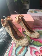 Jolie chaussures dame bohème, Pumps, Beige, Ophalen of Verzenden, Zo goed als nieuw