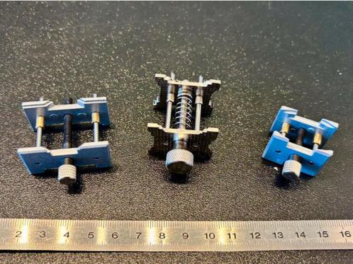 Horlogemaker gereedschapset – oliegevers + uurwerkhouders (a, Hobby en Vrije tijd, Overige Hobby en Vrije tijd, Zo goed als nieuw