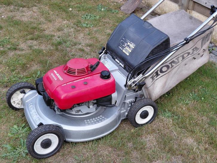 Honda HR2160 grasmaaier hydrostatic met meskoppeling, Tuin en Terras, Grasmaaiers, Zo goed als nieuw, Benzine-grasmaaier, 50 cm of meer