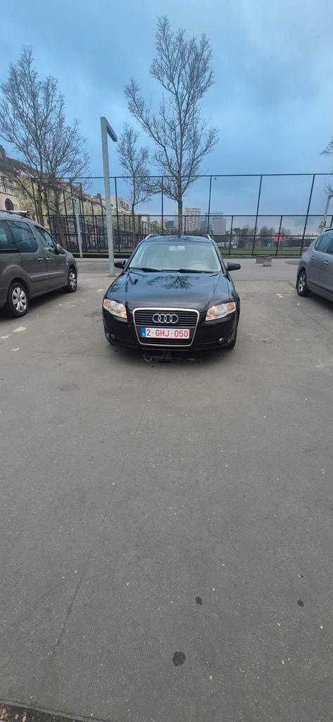 Audi a 4 automat, Auto's, Audi, Bedrijf, A4, Elektrische ramen, Regensensor, Benzine, Euro 4, 5 deurs, Automaat, Ophalen