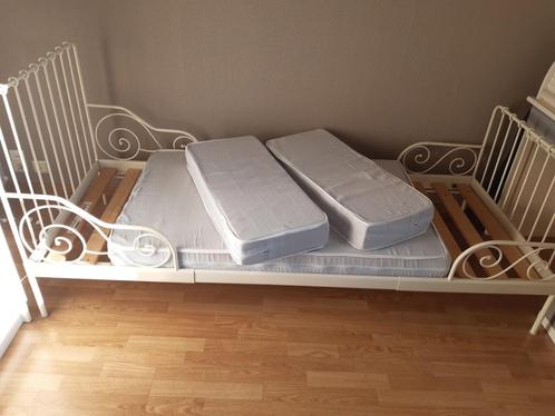 meegroei bed van ikea + lattenbodem + meegroei matras, Kinderen en Baby's, Kinderkamer | Bedden, Zo goed als nieuw, Lattenbodem
