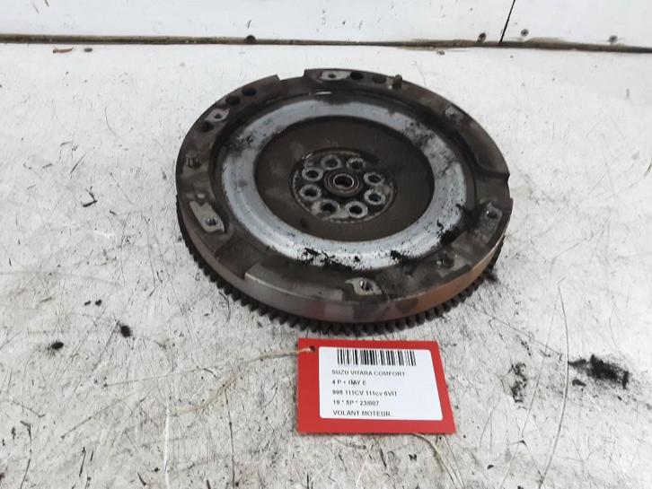 VLIEGWIEL Suzuki Vitara (LY / MY) (01-2015/-), Auto-onderdelen, Motor en Toebehoren, Suzuki, Gebruikt