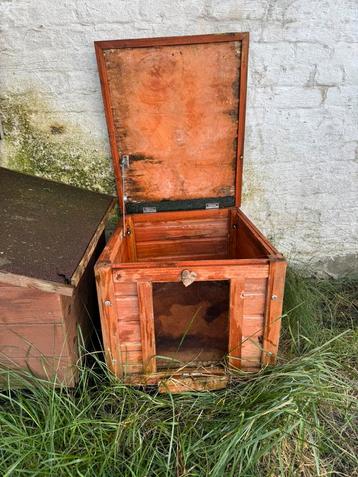 Houten hokje - schuilplaats  beschikbaar voor biedingen