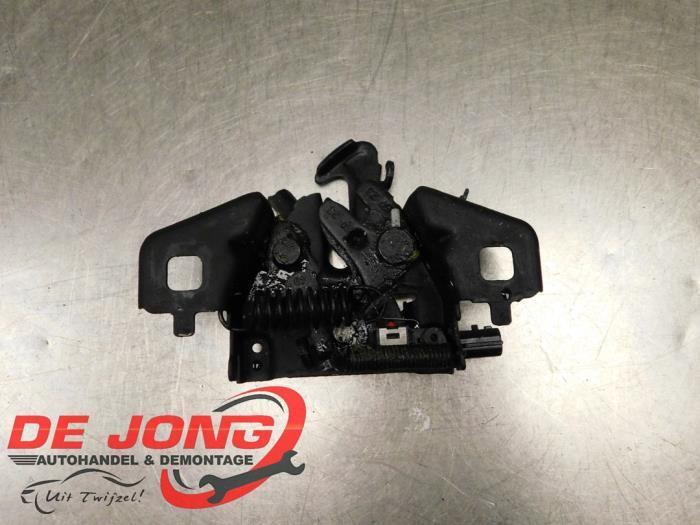 Slotmechaniek achterdeur Bus-Bestel van een Mercedes Citan, Auto-onderdelen, Carrosserie, Mercedes-Benz, Gebruikt, 3 maanden garantie