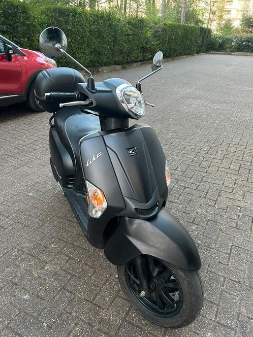 Kymko like 50 zwart klasse B, Fietsen en Brommers, Scooters | Kymco, Zo goed als nieuw, Like, Klasse B (45 km/u), Benzine, Ophalen of Verzenden