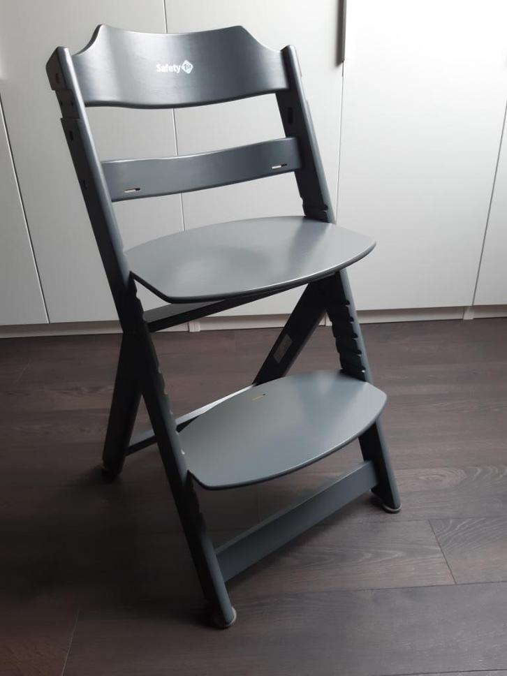 kinderstoel Safety 1st Timba, Kinderen en Baby's, Kinderstoelen, Gebruikt, Meegroeistoel, Aanschuifbaar, Afneembaar eetblad, Gordel(s)