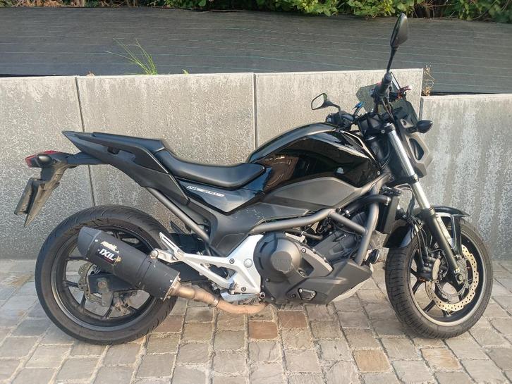 Moto Honda RC61 - bj 2014 -42000 km, Motoren, Motoren | Honda, Particulier, Naked bike, 12 t/m 35 kW, LED Verlichting, Sportuitlaat