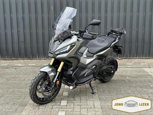 Honda 750 X-ADV 2023 Akrapovic garantie full option, Motoren, Motoren | Honda, Bedrijf, Scooter, meer dan 35 kW, 2 cilinders