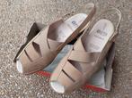 Beige sandalen ARA, Beige, Zo goed als nieuw, Ara, Sandalen of Muiltjes