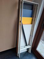 Kleurrijk wandrek Interlübke, Enlèvement