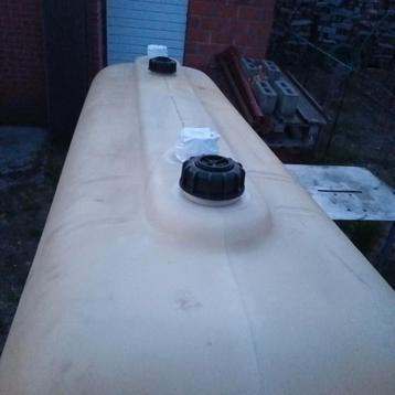 PVC MAZOUT TANK 2000 LITER beschikbaar voor biedingen