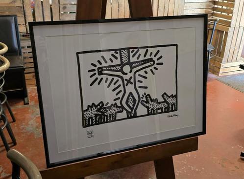 Litho Keith Haring Man aan kruis, Antiquités & Art, Art | Peinture | Moderne, Enlèvement