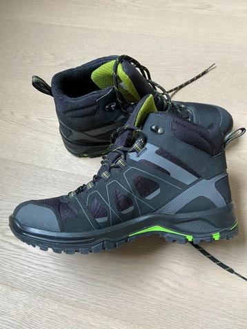 Zwarte Jacalu wandelschoenen maat 43,