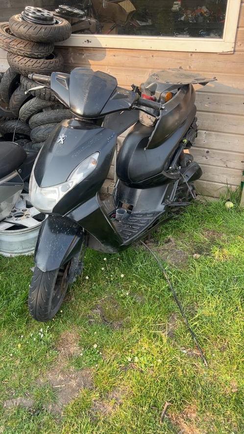 Kisbee 4t a klasse alle papieren, Fietsen en Brommers, Scooters | Peugeot, Gebruikt, Overige modellen, Klasse A (25 km/u), Benzine