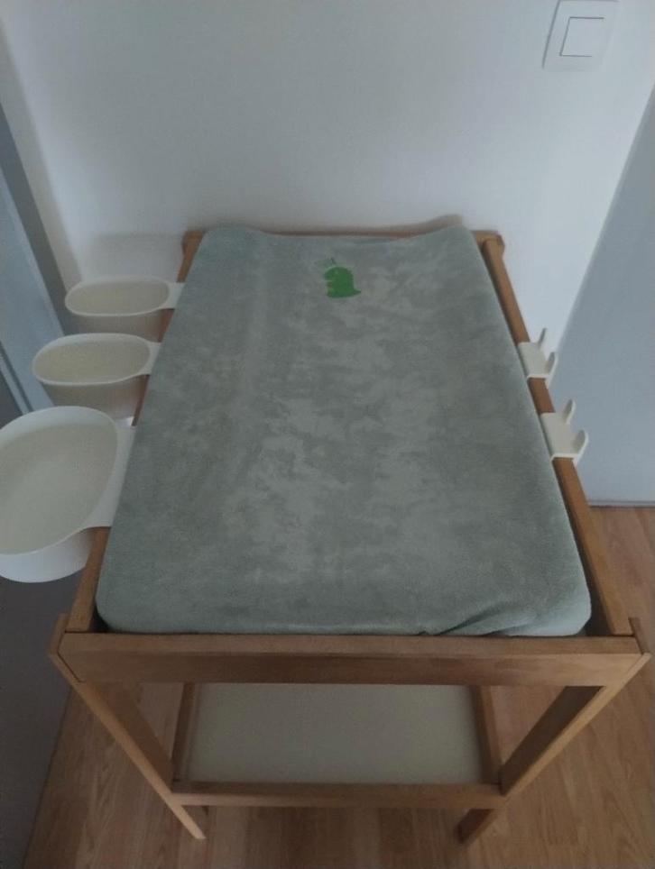 Table à langer Ikea - SNIGLAR, Enfants & Bébés, Bains & Soins, Utilisé, Autres types, Autres marques, Standard, Enlèvement