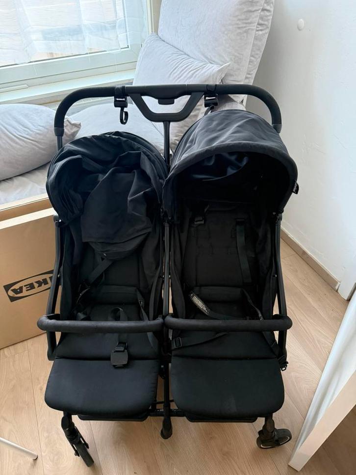 Poussette canne jumeaux en bon etat a donner, Enfants & Bébés, Jumeaux & Naissances multiples, Comme neuf, Enlèvement