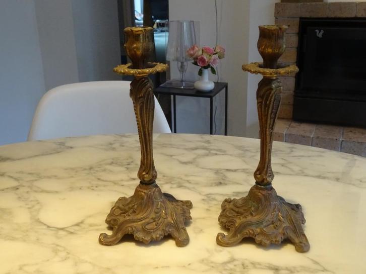 Paar antieke bronzen kandelaars - Louis XV-stijl., Antiek en Kunst, Antiek | Brons en Koper, Brons, Ophalen of Verzenden