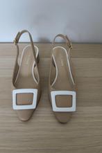 Beige slingback - Voltan - M 36.5, Kleding | Dames, Beige, Voltan, Zo goed als nieuw, Sandalen of Muiltjes