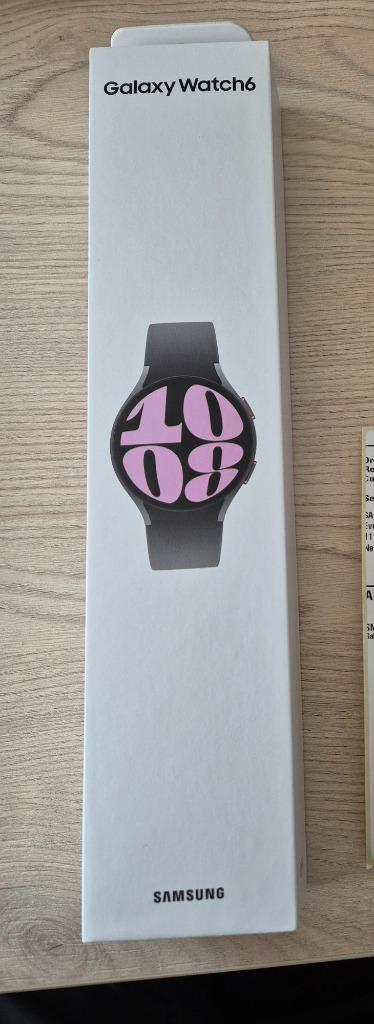 Samsung Watch 6, Graphite, 40mm, Neuf, jamais déballé, Bijoux, Sacs & Beauté, Montres connectées, Neuf, Android, Noir, Distance