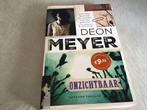 Onzichtbaar- Deon Meyer, Boeken, Ophalen of Verzenden, Zo goed als nieuw