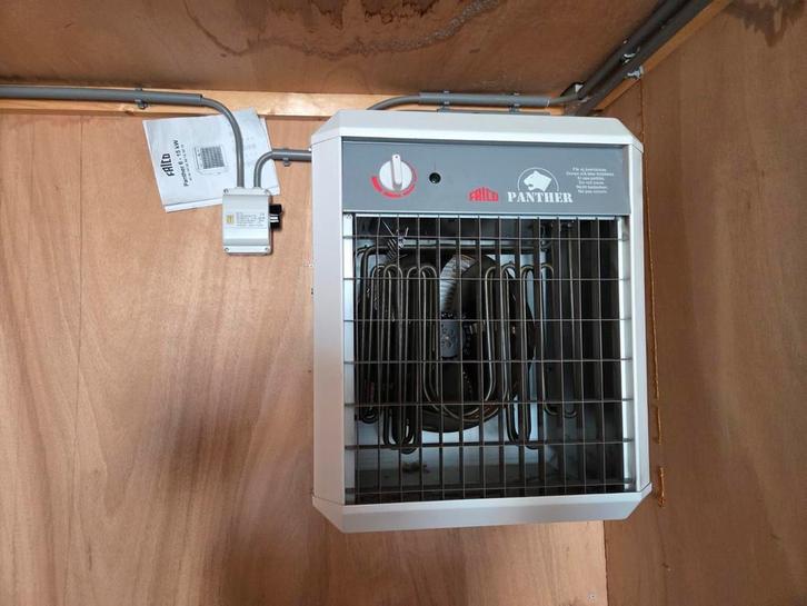 Frico panther 6se met bediening, Doe-het-zelf en Bouw, Verwarming en Radiatoren, Zo goed als nieuw, Overige typen, 800 watt of meer