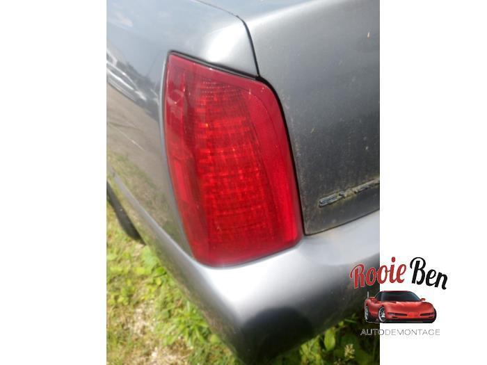 Feu arrière gauche d'un Cadillac De Ville, Autos : Pièces & Accessoires, Éclairage, Cadillac, Utilisé, 3 mois de garantie, Enlèvement ou Envoi